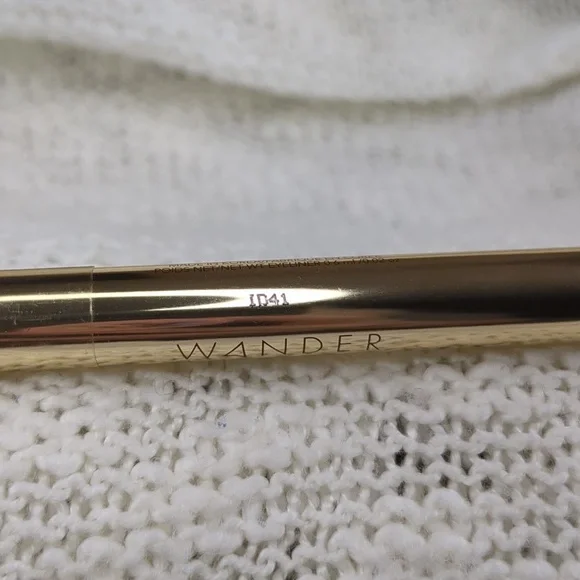 Wander Beauty High Line Liquid Eyeliner in Runway, 0.6ml/0.02fl oz - Picture 4 of 8